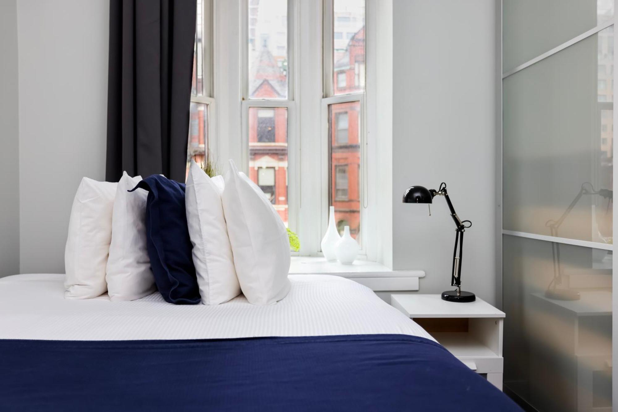 Stylish Studio On Newbury St #3 Бостон Экстерьер фото